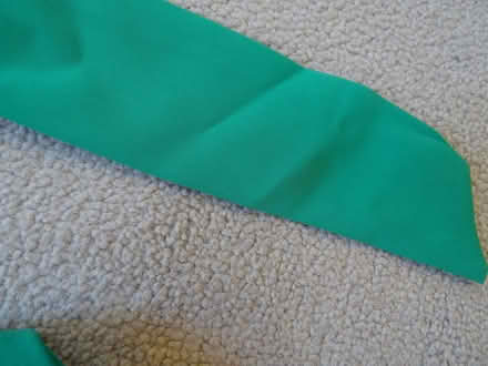 Photo of free long Green nylon blouse belt. collection from KT5 9NH (Tolworth KT5) #2