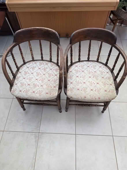 Photo of free Vintage chairs (Dawley Bank TF4) #1