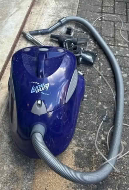Photo of free VaX Luna carpet washer (Welwyn Garden City AL7) #2