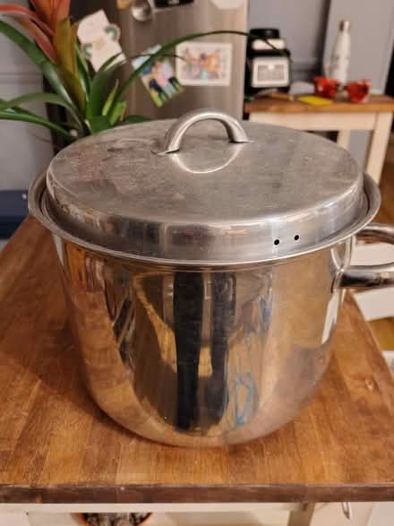 Photo of free Large cooking pot (Sheddingdean RH15) #2
