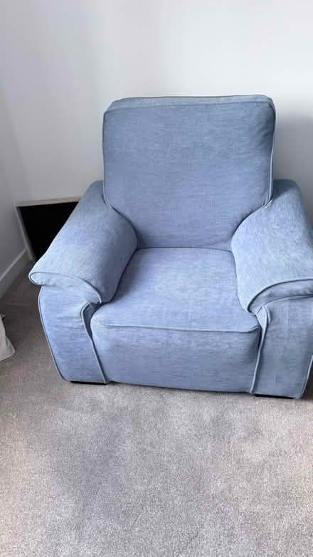 Photo of free Three piece suite (balloch alexandria) #3