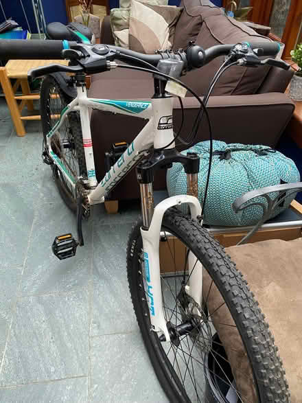 Photo of free Women’s mountain bike (Kendal LA9) #2