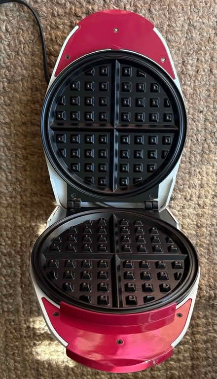 Photo of free Waffle Iron (Bowie) #2