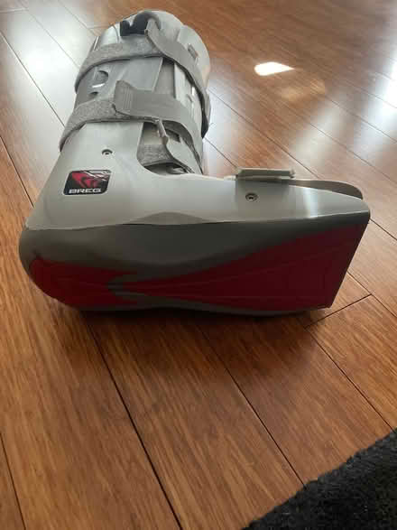 Photo of free Walking boot / air cast (Trelawny Circle L5n6n9) #3