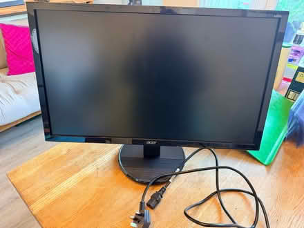 Photo of free Working Computer monitor (Lamorbey DA15) #1