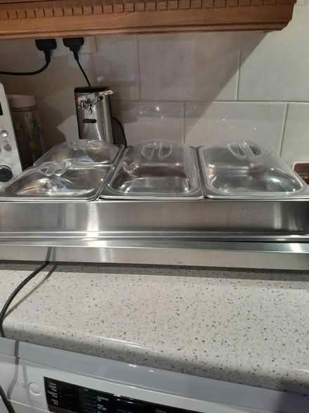 Photo of free Buffet warmer with lids (Selsley GL5) #1