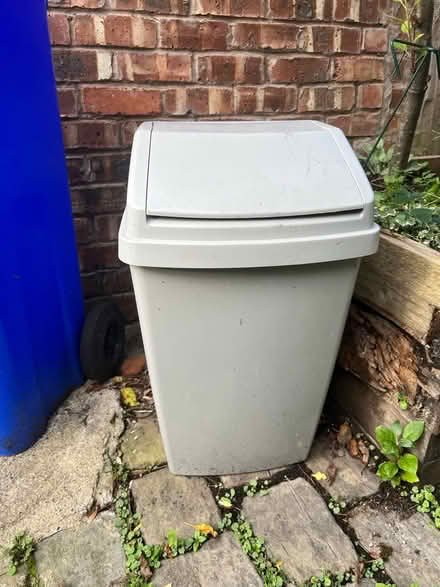 Photo of free Plastic kitchen bin (Hulme M16) #1