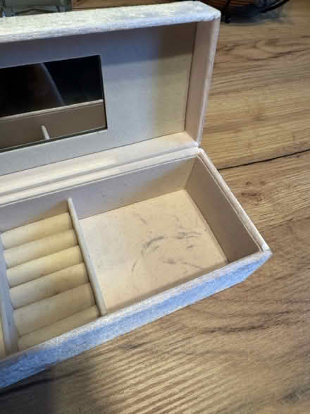 Photo of free Jewellery box (Leeds LS10) #4