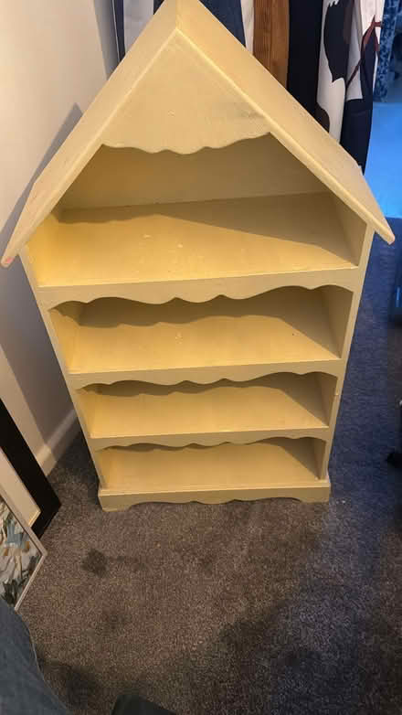 Photo of free Small wooden shelving unit (Tonbridge TN9) #1