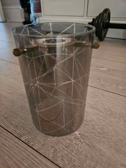 Photo of free Small glass lamp shade (Redhill RH1) #1