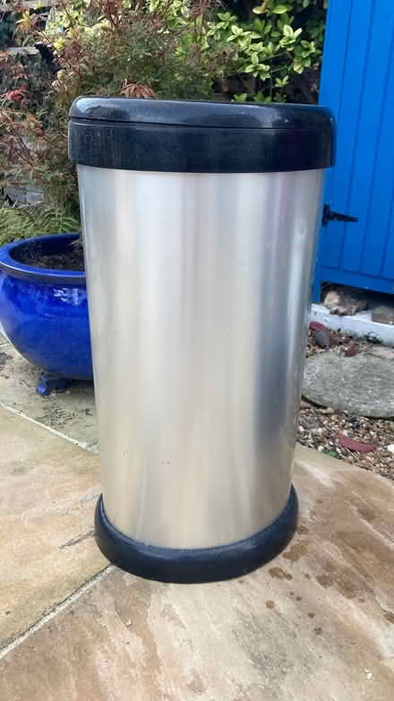 Photo of free kitchen bin (Bearsted) #1