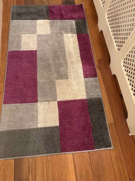 Photo of free Rug (DN10- mattersey) #1