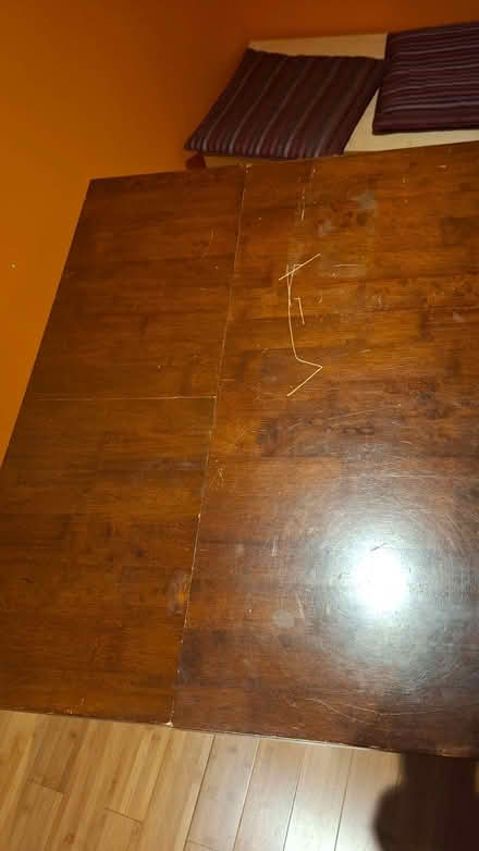 Photo of free Extending dining table (Harlesden NW10) #2