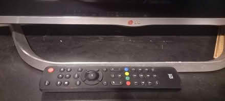 Photo of free 43 inch TV (Hackney E8) #2