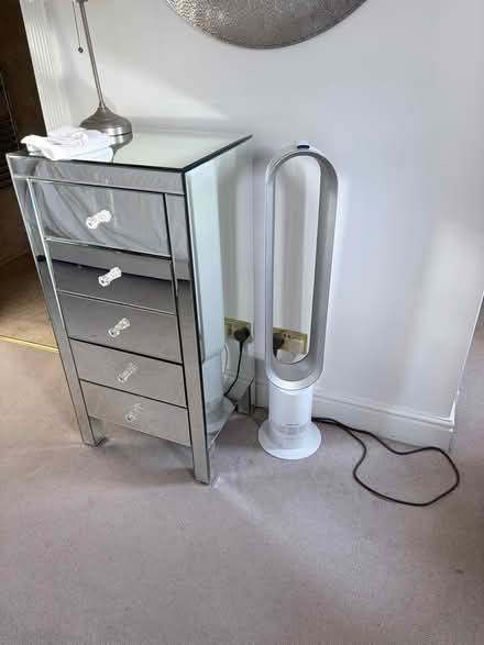 Photo of free Beds, desk, console, table, chairs, lamp (Barnes SW13) #1