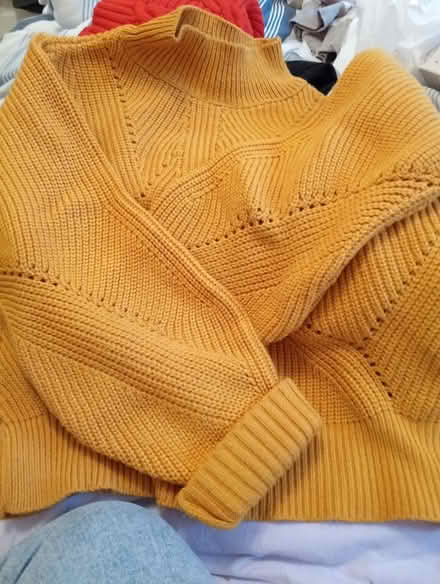 Photo of free UK size 6 Yellow jumper (Fords Farm RG30) #2