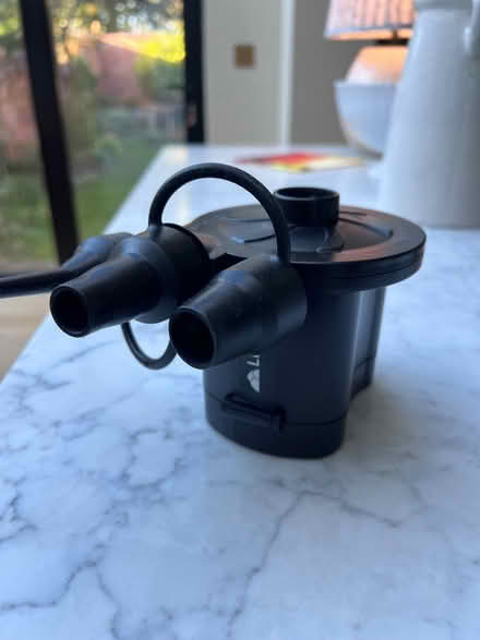 Photo of free Airbed pump (Royal Leamington Spa CV31) #1