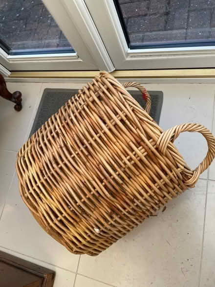 Photo of free Cane basket with handles no 2 (Addiscombe CR0) #2