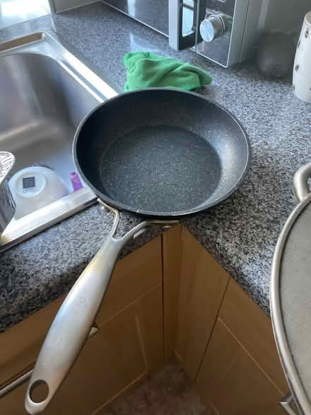 Photo of free Assorted kitcheware (Anerley SE20) #1