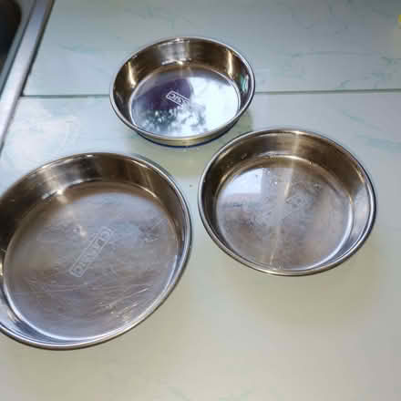 Photo of free 3 cat bowls (Upper Bevendean BN2) #1