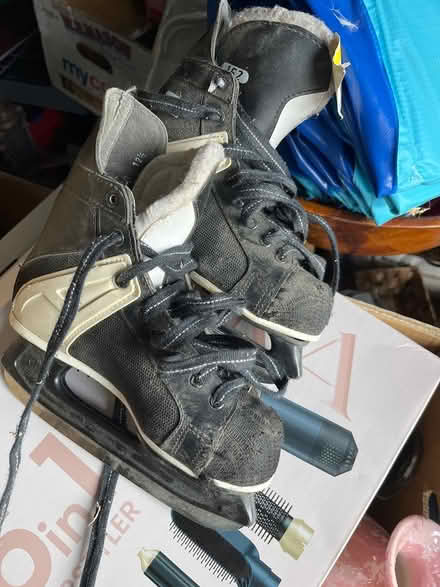 Photo of free Kids ice skates (Oradell) #1