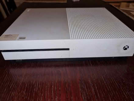 Photo of free xbox 1 (Leigh/Westcliff border SS0) #4
