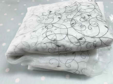 Photo of free White sheer voile, with pattern. 1.5 m x 6 m. 2 holes. (Risinghurst OX3) #1