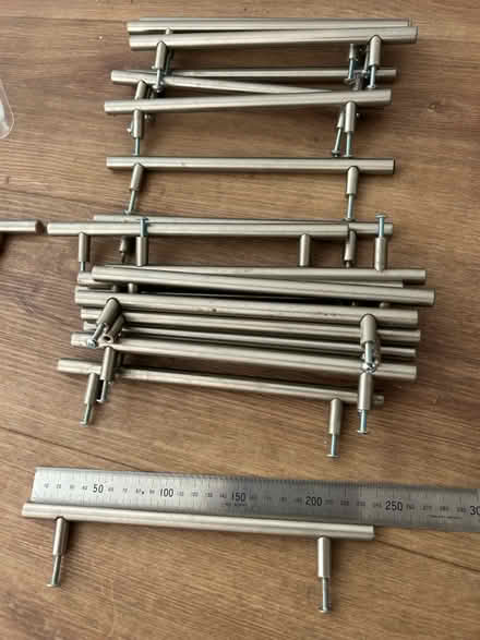Photo of free Kitchen Cupboard handle (AL3 near Waitrose) #2