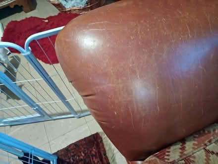 Photo of free sofa (King's Hedges Ward CB4) #3