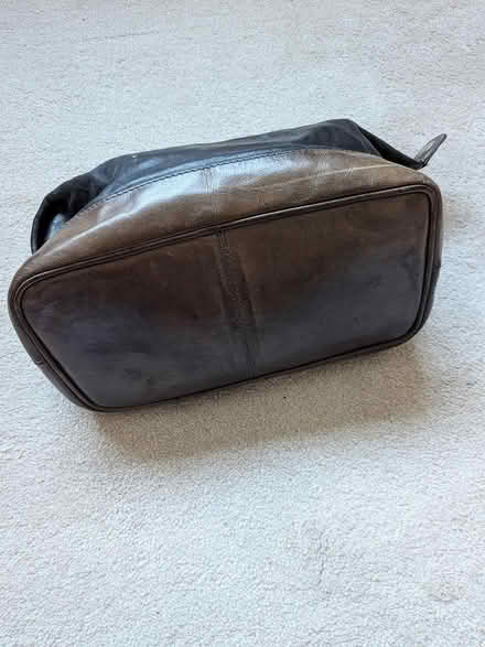 Photo of free Mens leather washbag (W5) #1