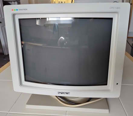 Photo of older TVs and monitors (to) #2
