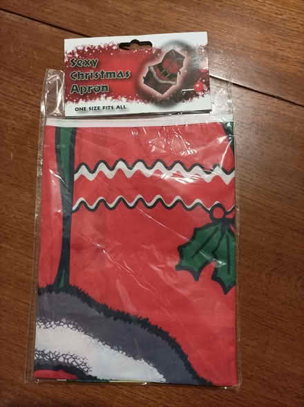 Photo of free Sexy Christmas Apron (Seaside BN23) #1