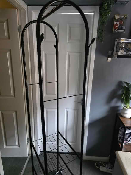 Photo of free Clothes rack (St. Georges TF2) #2