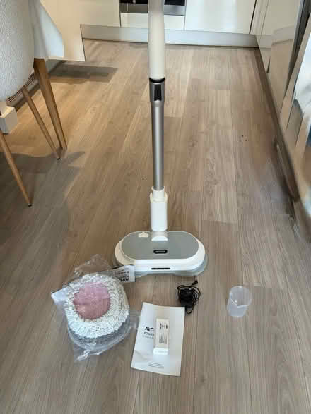 Photo of free Aircraft floor mop (Dollis Hill, NW2) #3