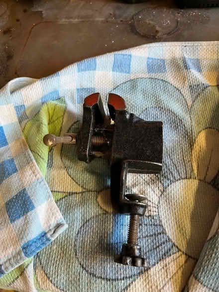Photo of free Mini vice (Havant PO9) #1