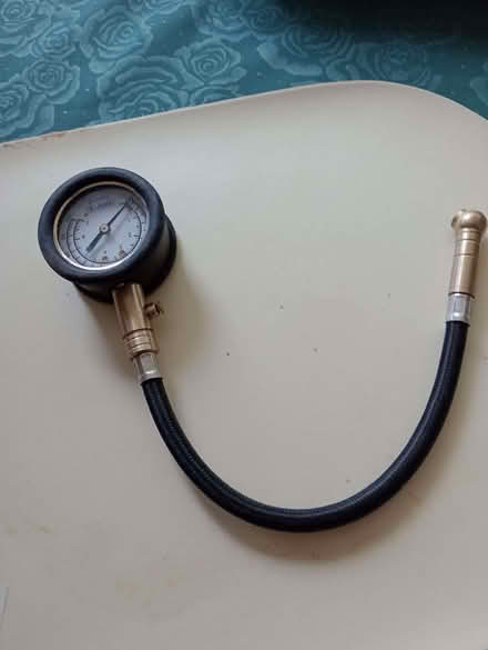 Photo of free tyre pressure gauge (Letchworth SG6) #1