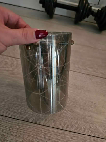 Photo of free Small glass lamp shade (Redhill RH1) #2