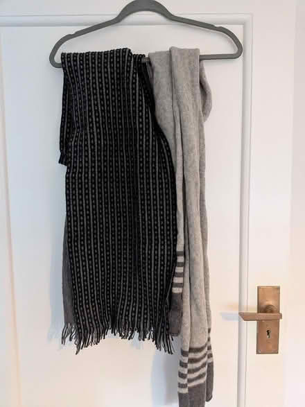 Photo of free Mens scarves (W5) #1