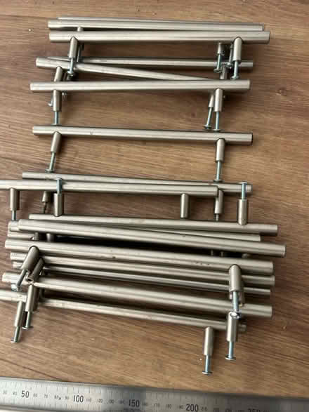 Photo of free Kitchen Cupboard handle (AL3 near Waitrose) #1