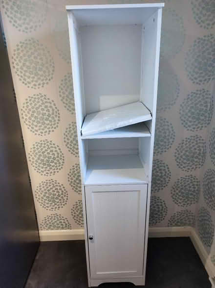 Photo of free A white tall standing cupbord (Highfield HP2) #1