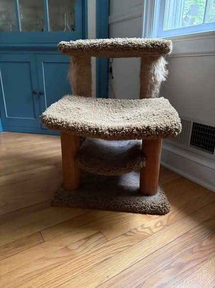 Photo of free Cat perch (Metuchen NJ) #2