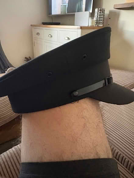 Photo of free chauffeur’s Black hat (WF12 Chickenley / Dewsbury.) #4