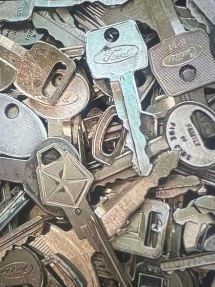 Photo of keys job lot (Netherthorpe S6) #1