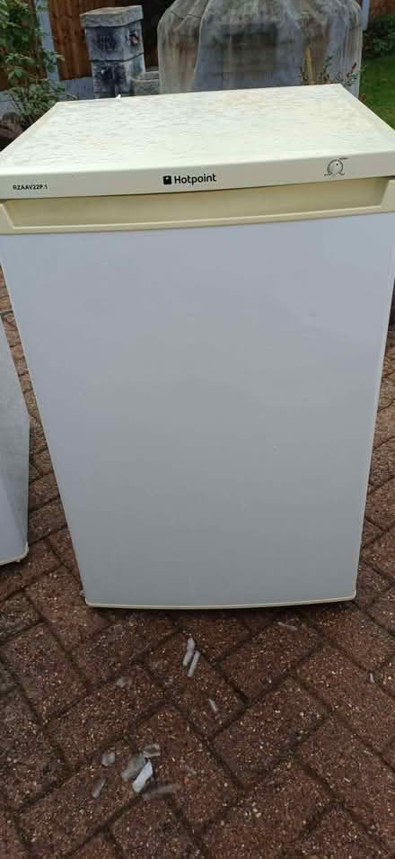 Photo of free Fridge and freezer (Sunny Hill DE23) #1