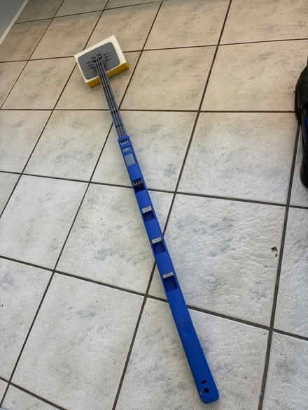 Photo of free Telescopic sponge/mop shower etc cleaner (Great Boughton CH3) #2
