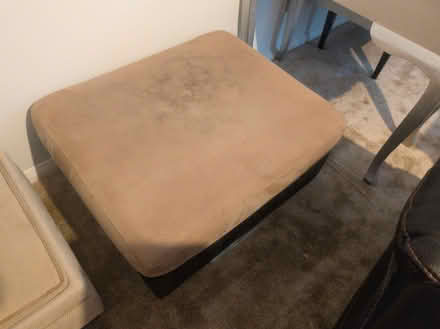 Photo of free M/L brown & taupe ottoman (Maidstone ME15) #1