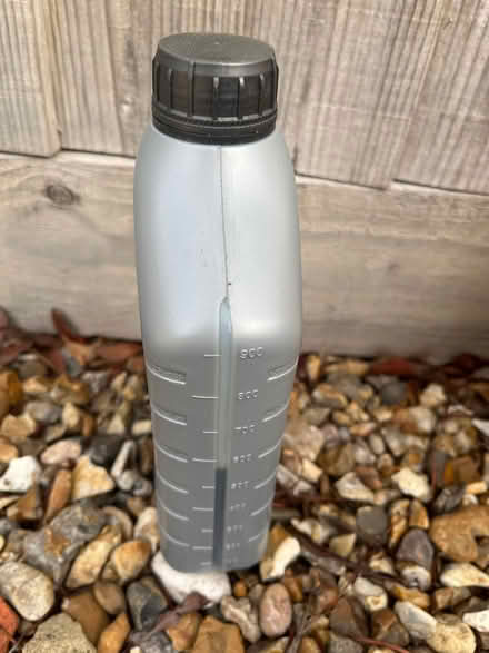 Photo of free Car engine oil - Mobil (Vale of White Horse SN7) #2