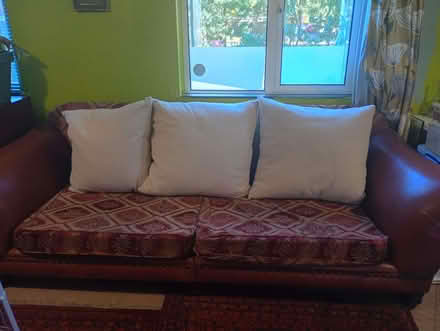 Photo of free sofa (King's Hedges Ward CB4) #1