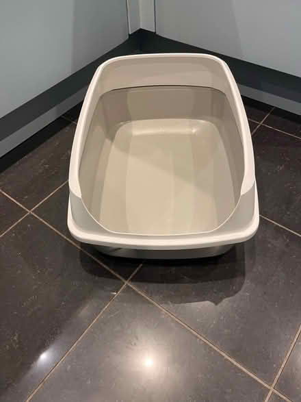 Photo of free Cat litter box (Tivoli GL50) #1