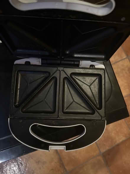 Photo of free Microwave and sandwich (Br2 6AR) #3